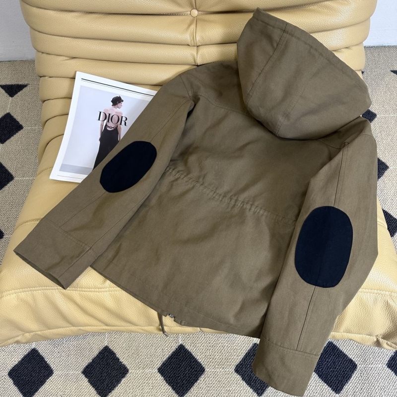 Pra*a outwear